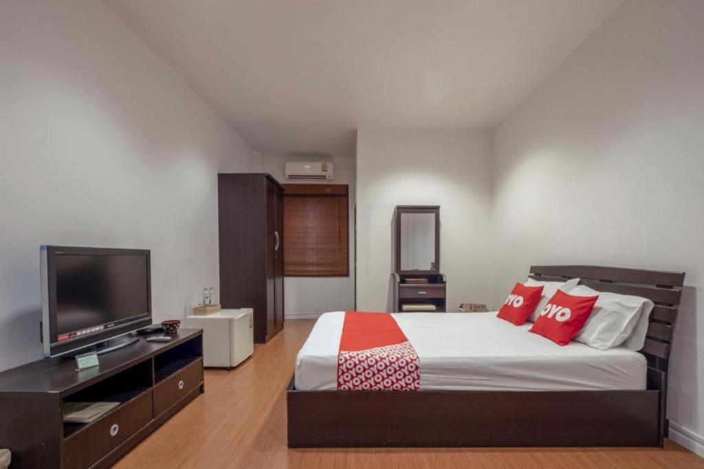OYO 1089 Baan Boran Hotel Bangkok Bagian luar foto