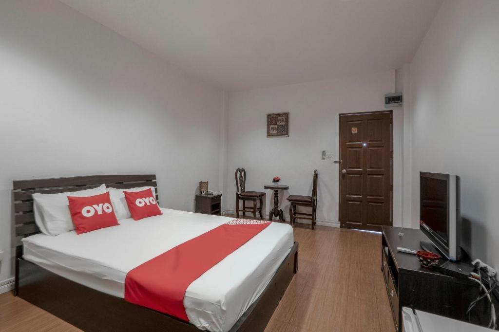 OYO 1089 Baan Boran Hotel Bangkok Bagian luar foto
