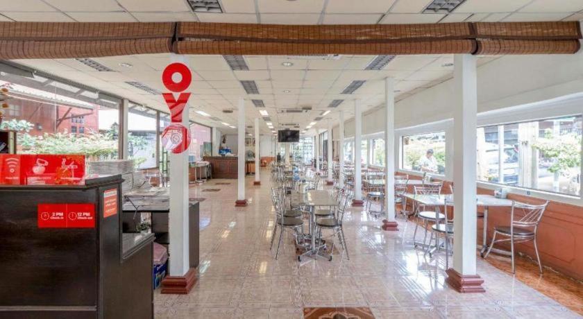 OYO 1089 Baan Boran Hotel Bangkok Bagian luar foto