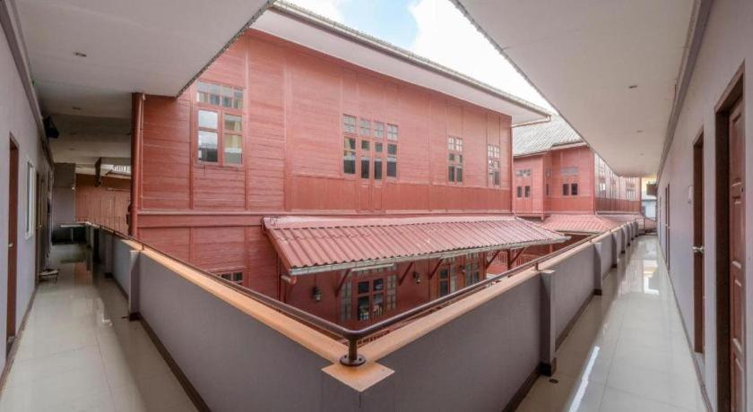 OYO 1089 Baan Boran Hotel Bangkok Bagian luar foto