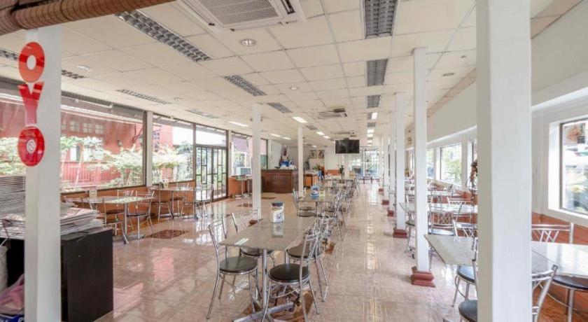 OYO 1089 Baan Boran Hotel Bangkok Bagian luar foto
