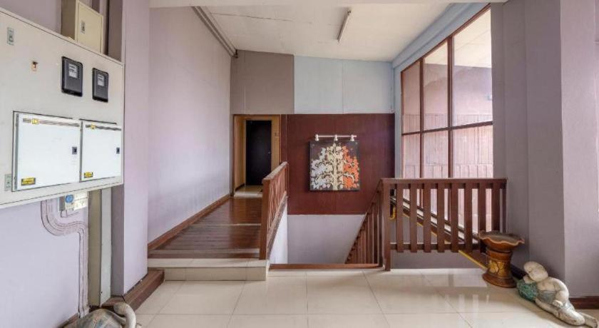 OYO 1089 Baan Boran Hotel Bangkok Bagian luar foto